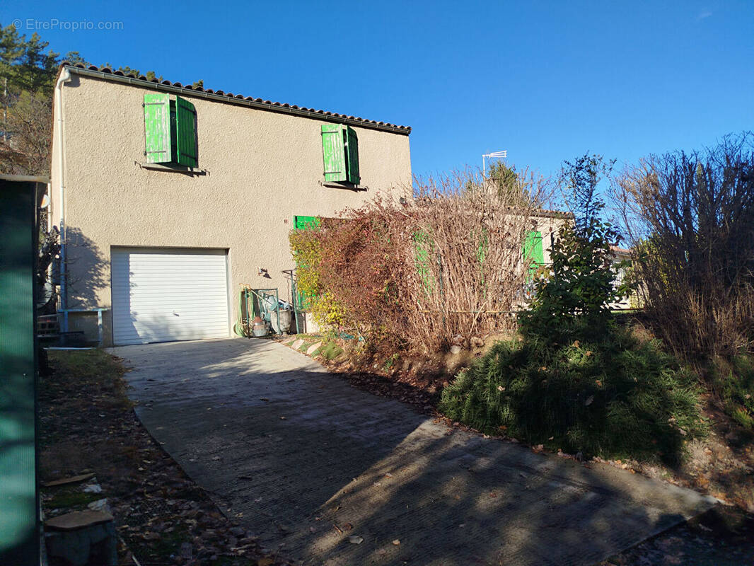 Maison à MALLEMOISSON