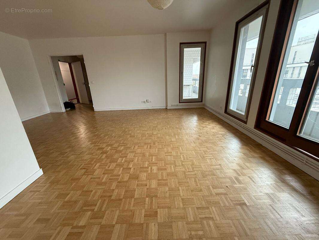 Appartement à SURESNES
