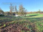 Photo 1 - Terrain à SAINT-JUST-LE-MARTEL