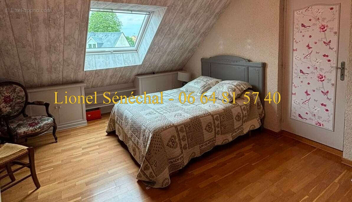 Maison lumineuse et peu énergivore 9 pièces de 138 m2 habitables (165 m2 au sol) sur une parcelle de plus de 1 200 m2 - photo 9