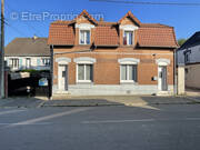 Maison à CROISILLES