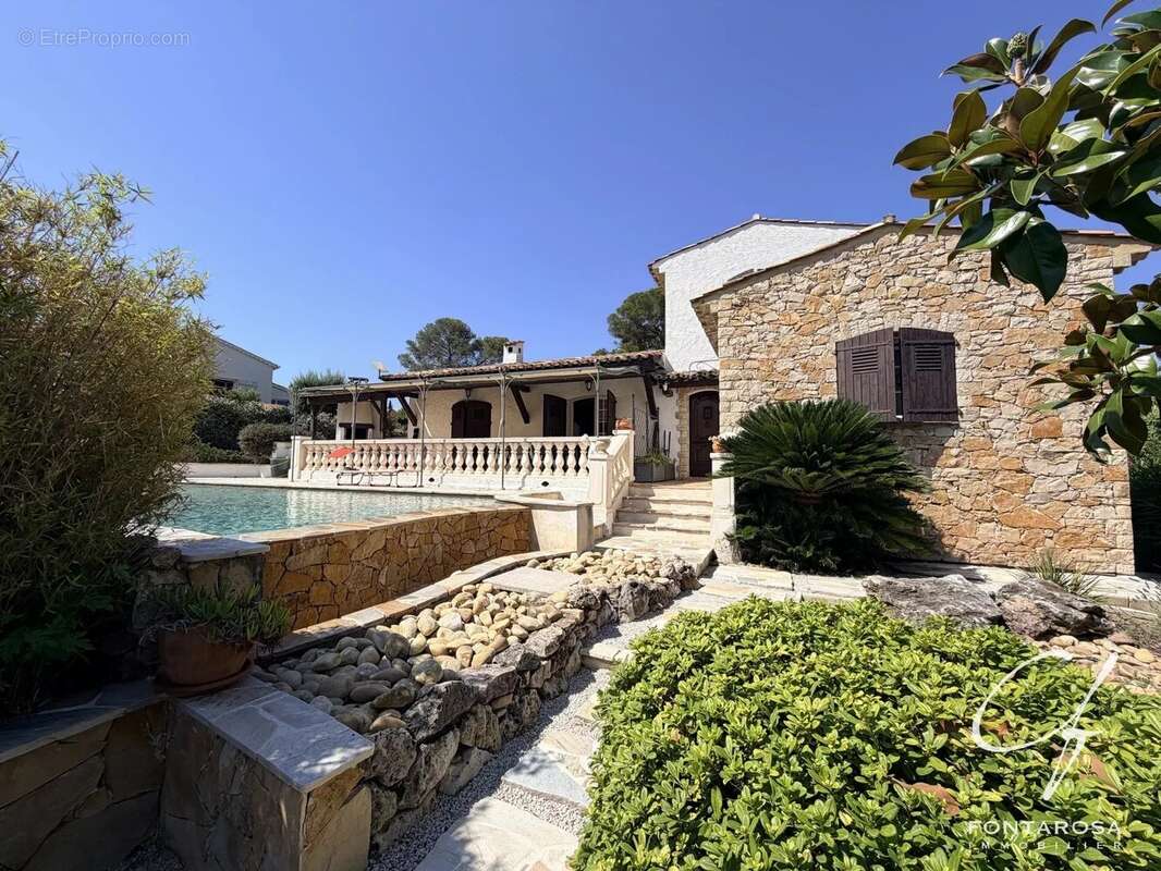 Villa provençale avec piscine à Boulouris, Saint-Raphaël - photo 2