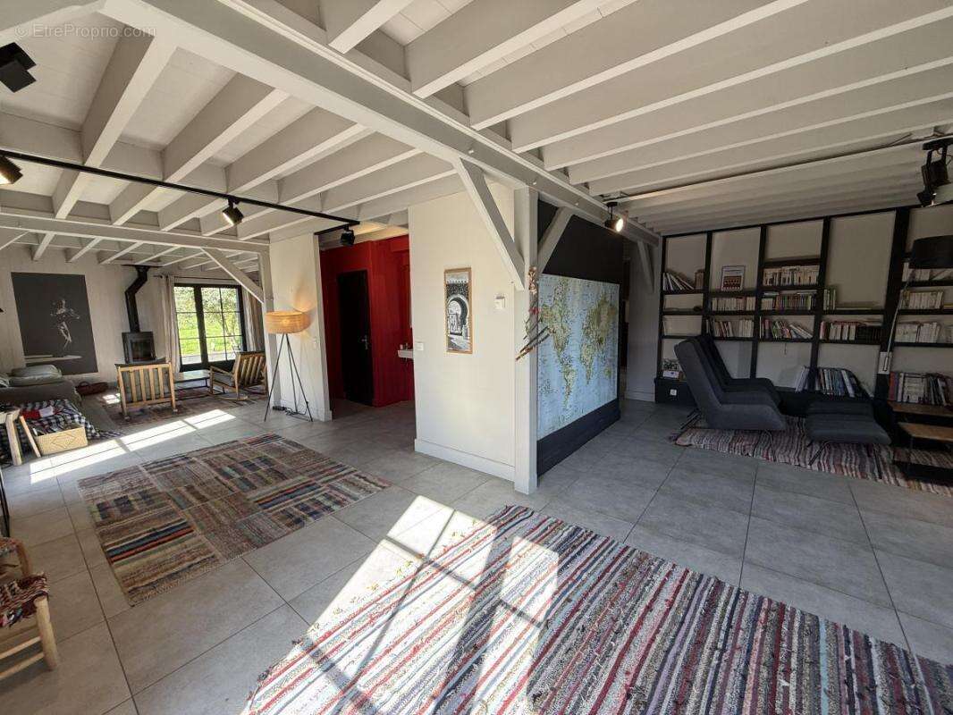 Maison à SAINT-SULIAC