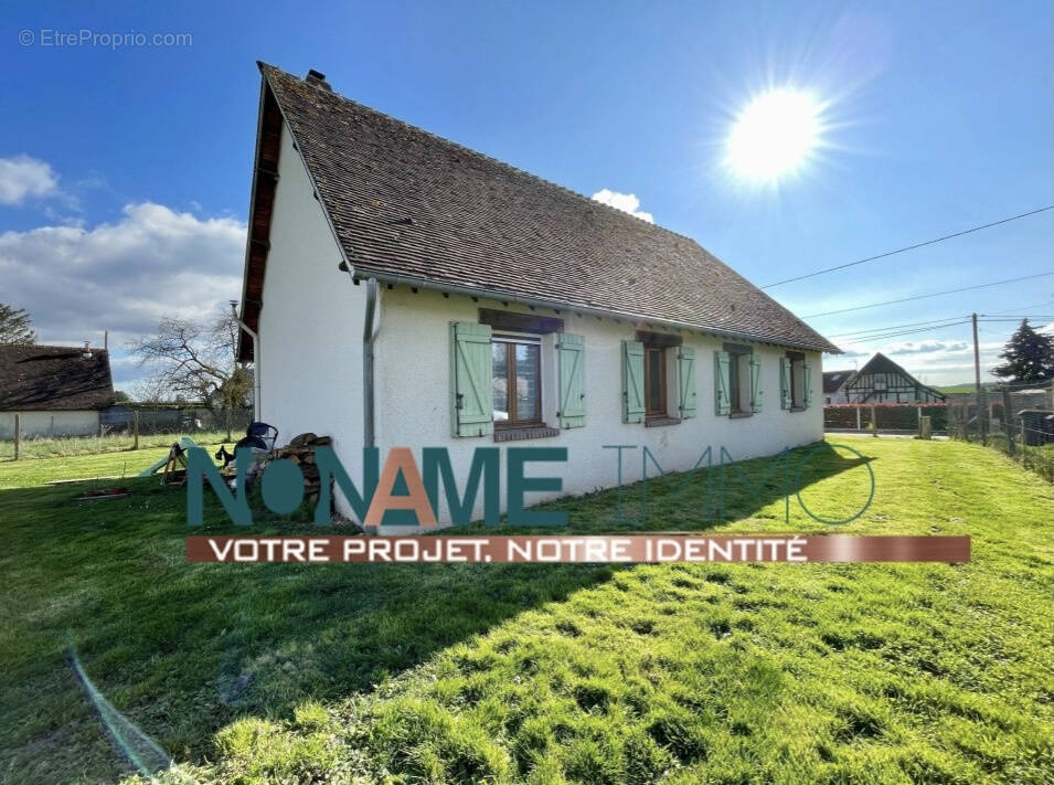 Maison à DAMVILLE