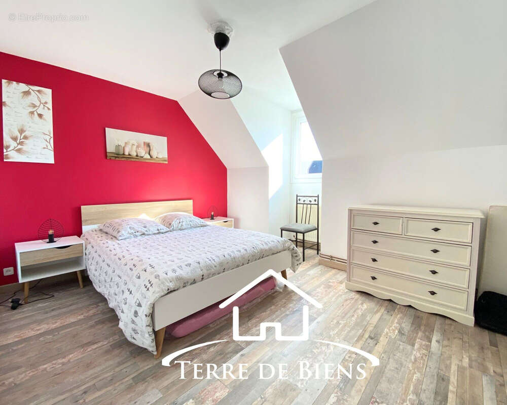 Maison à VIC-SUR-AISNE