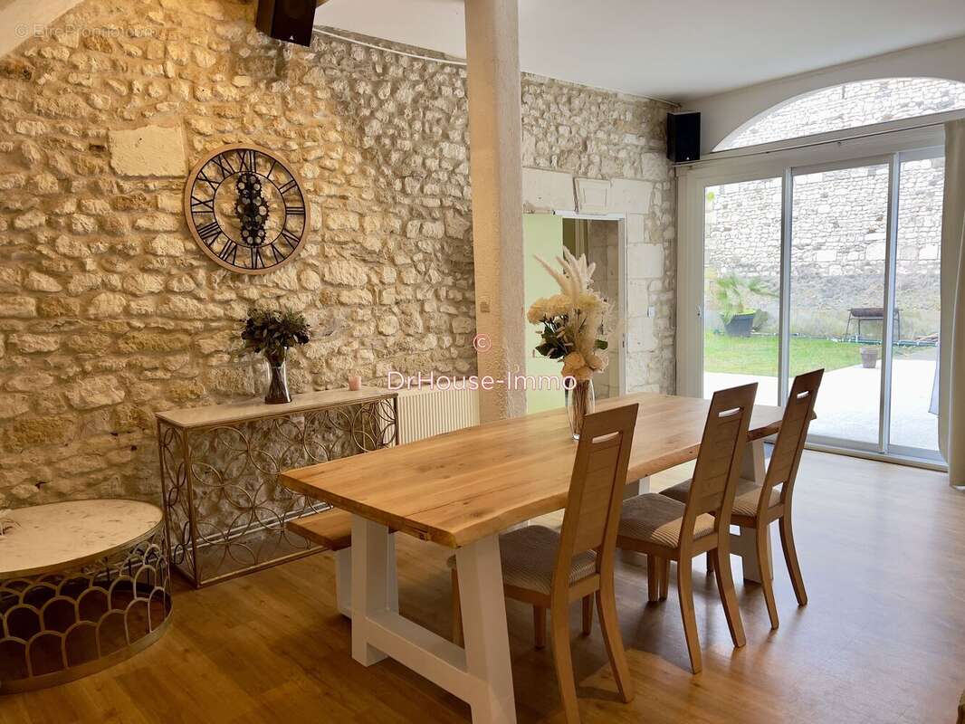 Maison à SAINTE-MAURE-DE-TOURAINE