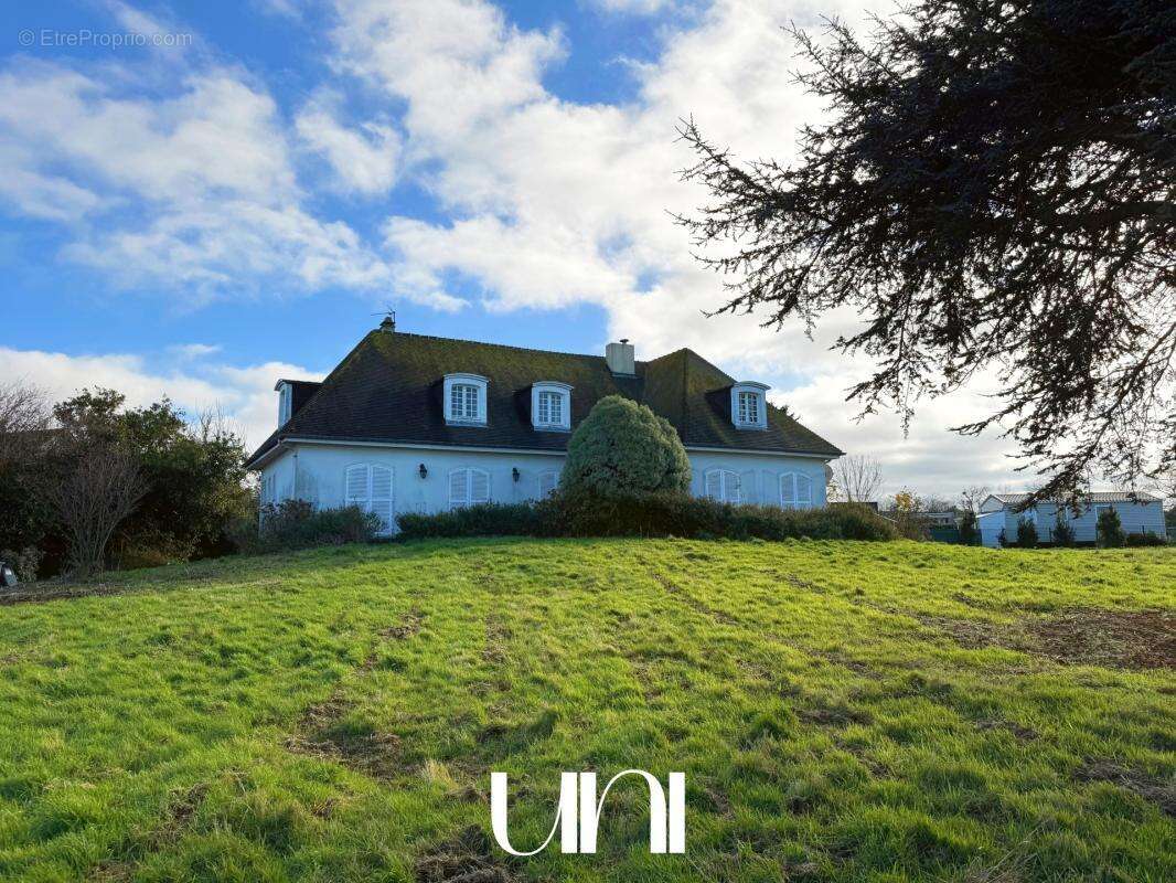 Maison à LION-SUR-MER