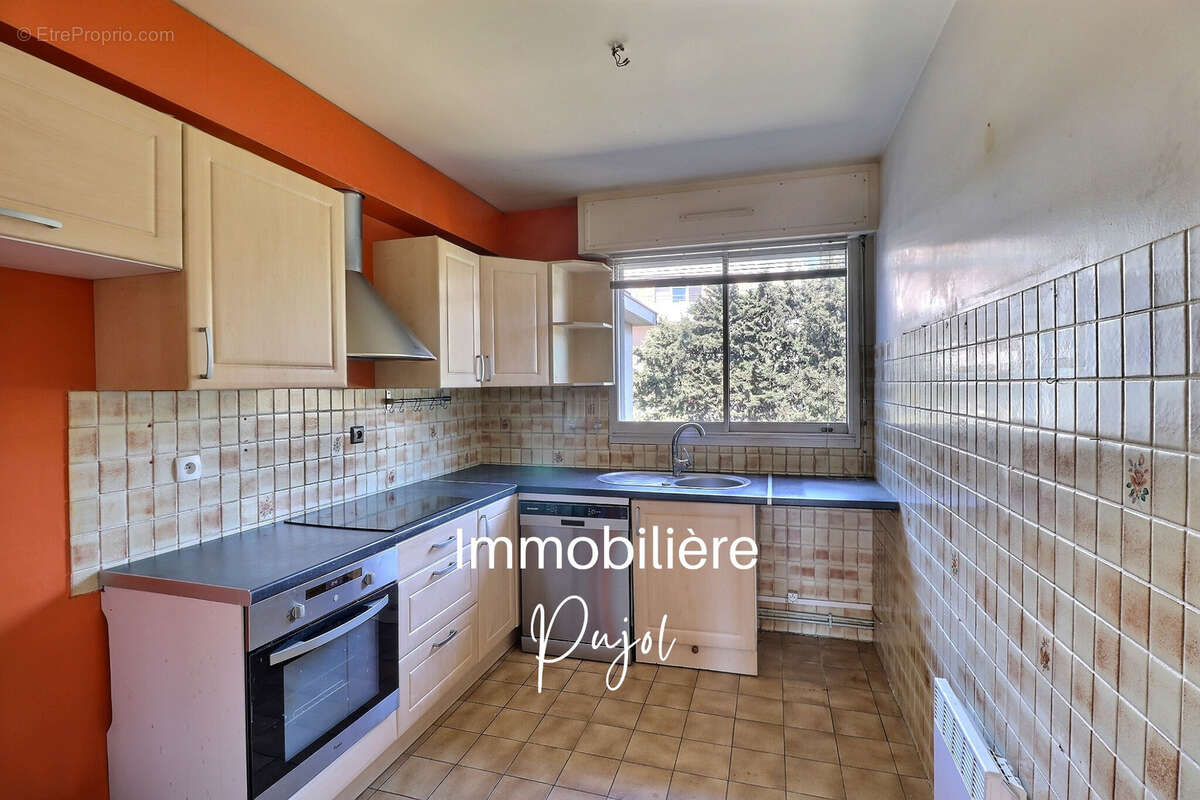 Appartement à MARSEILLE-12E