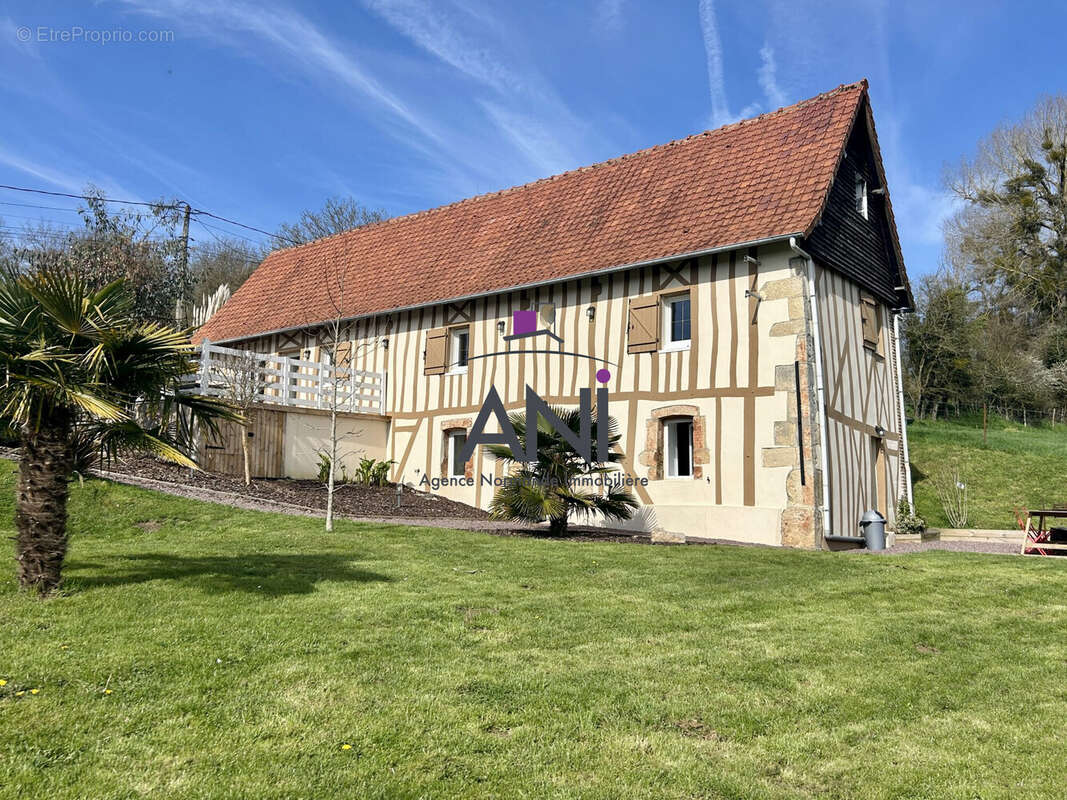 Maison à AVREMESNIL