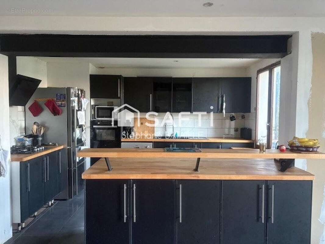 Maison 88 m² à Thurageau  - photo 6