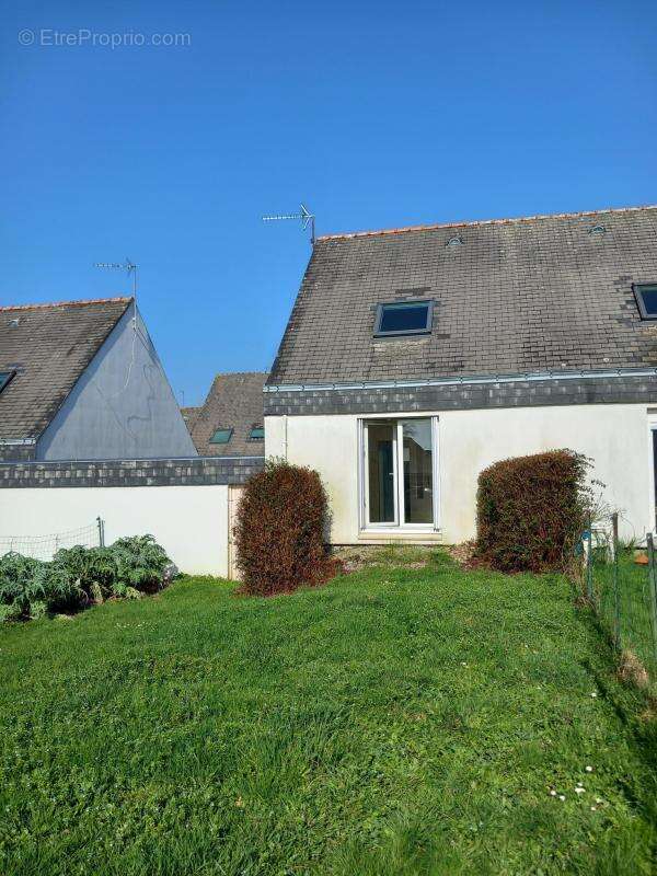 Maison à SERENT