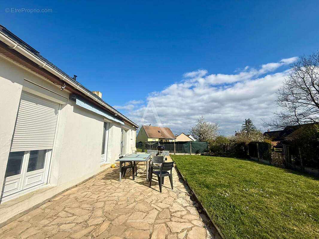 Maison à BAILLEAU-L'EVEQUE
