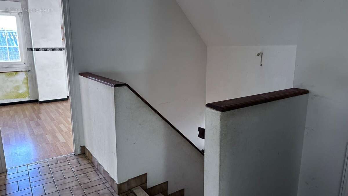 Maison Saint Julien De Vouvantes 7 pièce(s) 161 m2 - photo 2