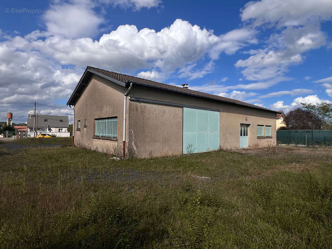 Commerce à CHANTEHEUX