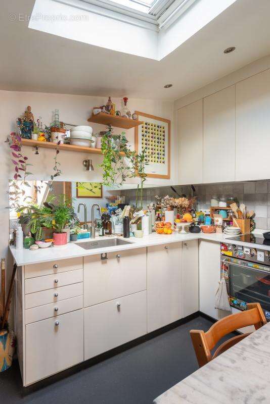 Appartement à PARIS-11E