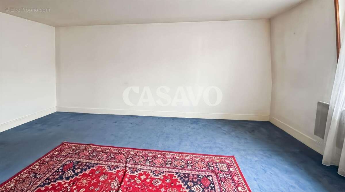 Appartement à PARIS-1E