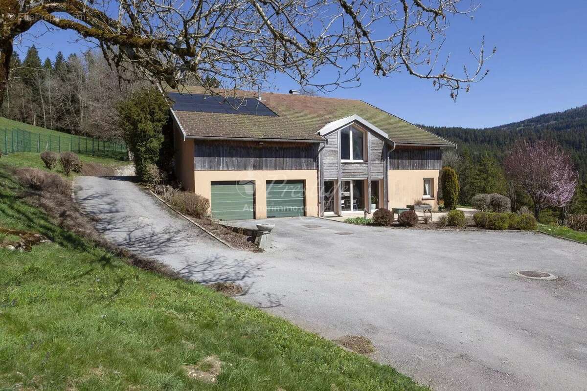 Maison à MORTEAU