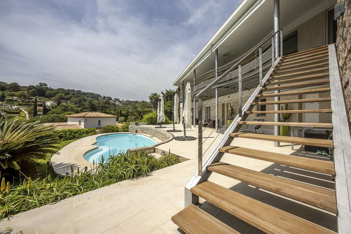 Maison à MOUGINS