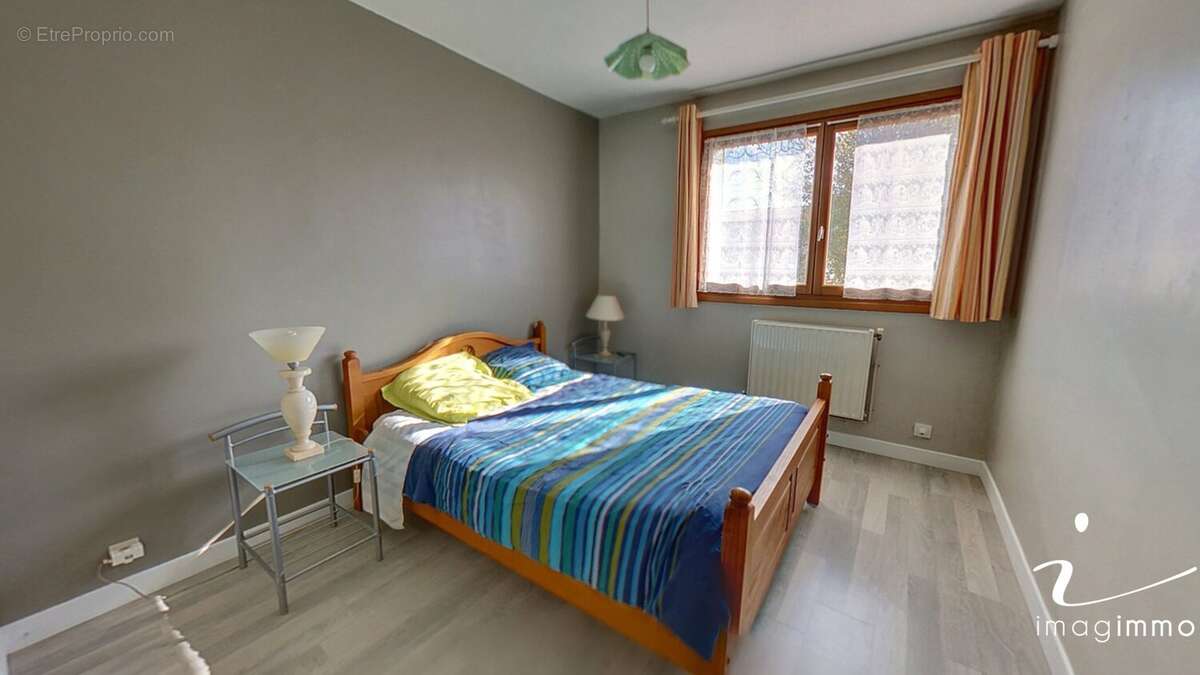 Maison à SAINT-JEAN-DE-VEDAS