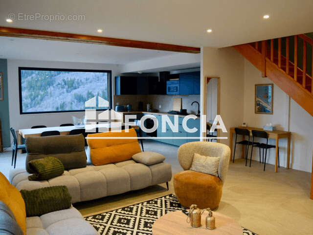 Appartement à SAINT-FRANCOIS-LONGCHAMP