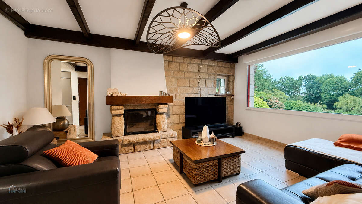 Maison à LANRIVOARE