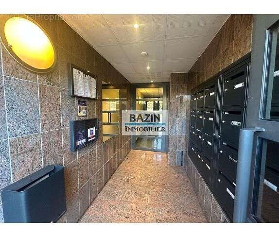 Appartement à SAINTE-GENEVIEVE-DES-BOIS