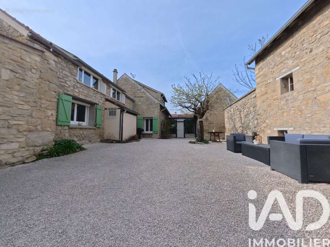 Photo 2 - Maison à CERGY