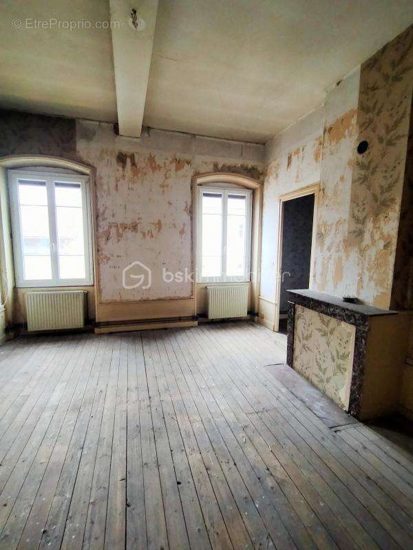 Appartement à THIZY