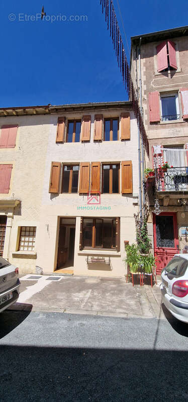 Maison à SAINT-SERNIN-SUR-RANCE