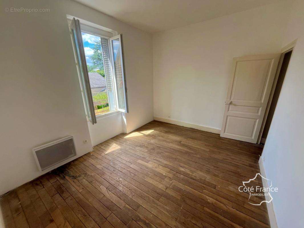 CLAMECY   Maison de 4 chambres rénovée avec jardin, cave et - photo 12