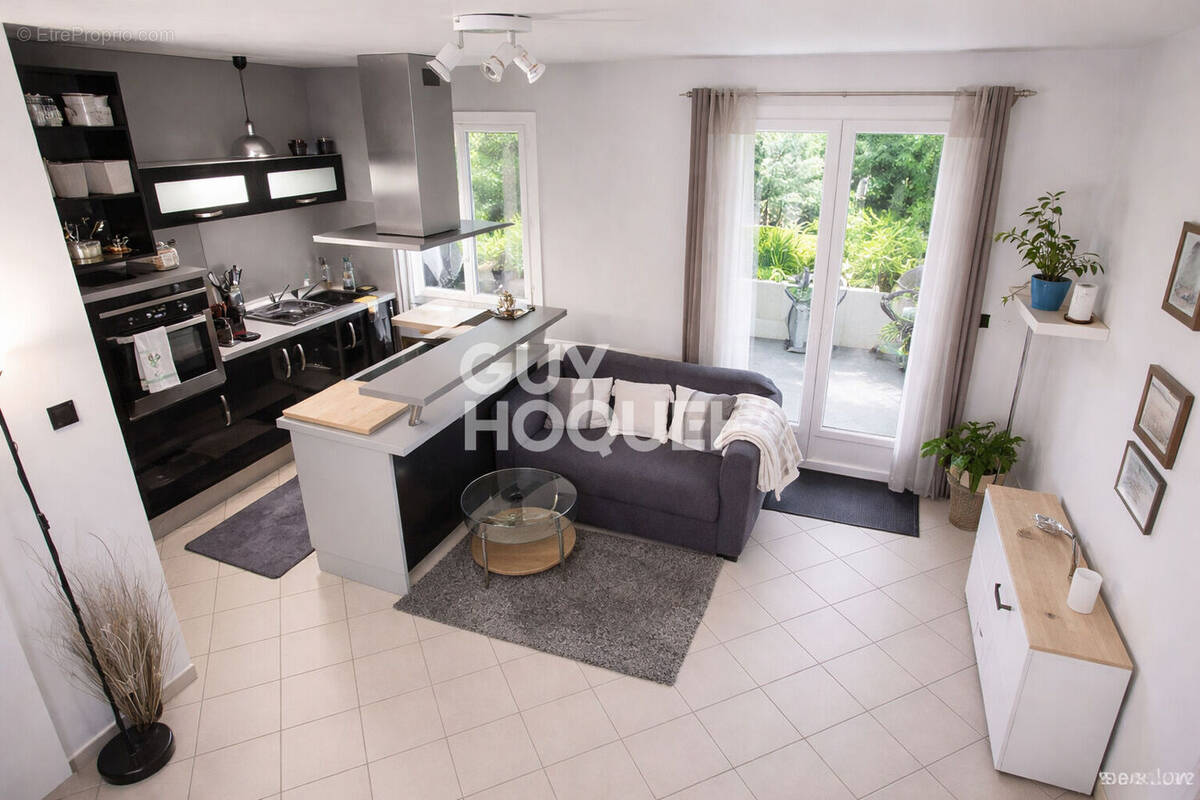 Appartement à MEZIERES-SUR-SEINE