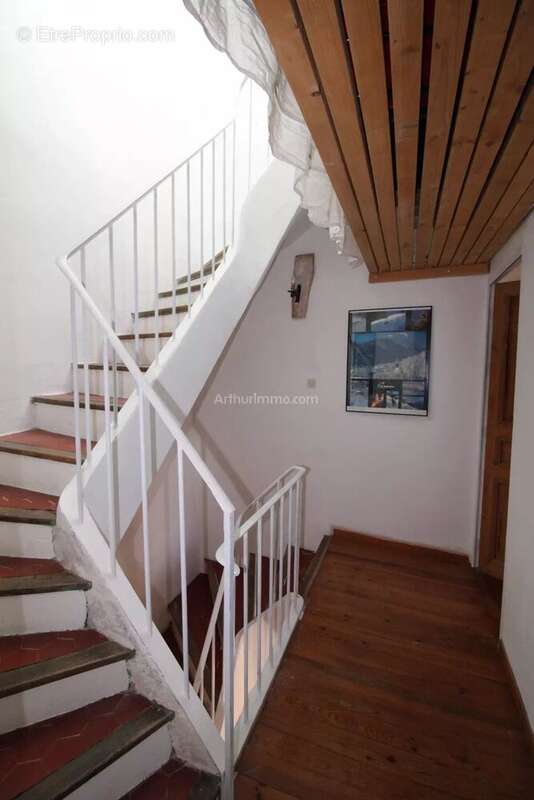 Appartement à POURCIEUX