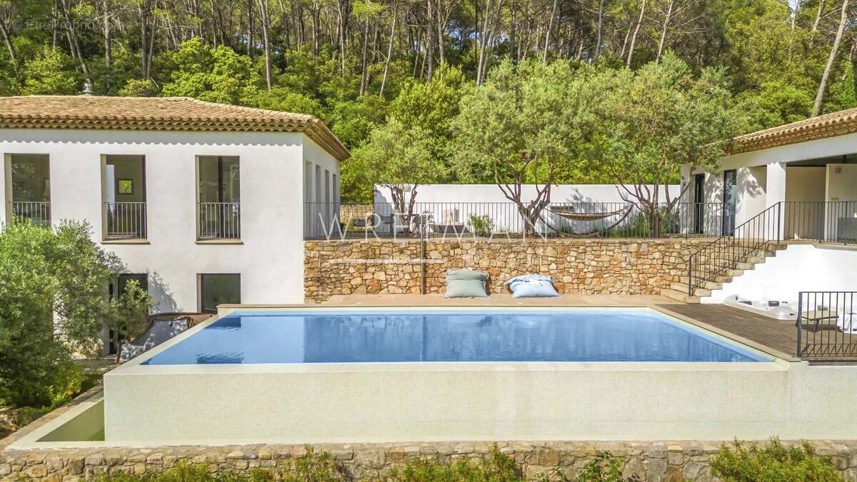 Maison à LORGUES