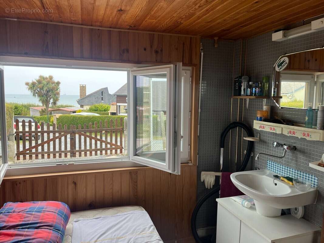 Maison à SAINT-COME-DE-FRESNE