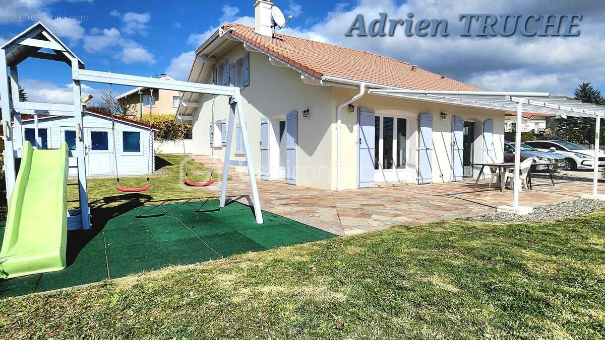 Maison à VETRAZ-MONTHOUX
