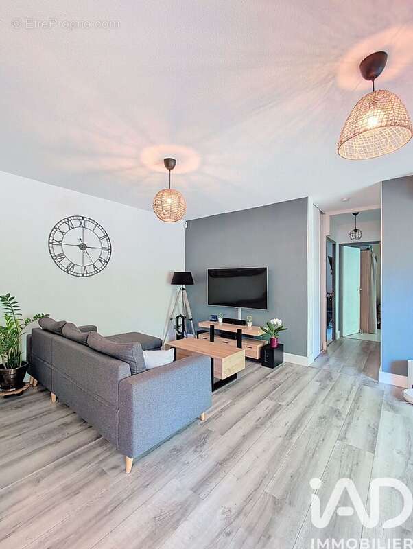 Photo 2 - Appartement à NIMES