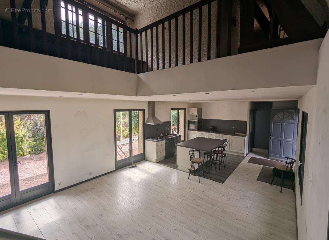 Propriété 107m2 3 chambres Parcelle arboré 4 611m2 - photo 6