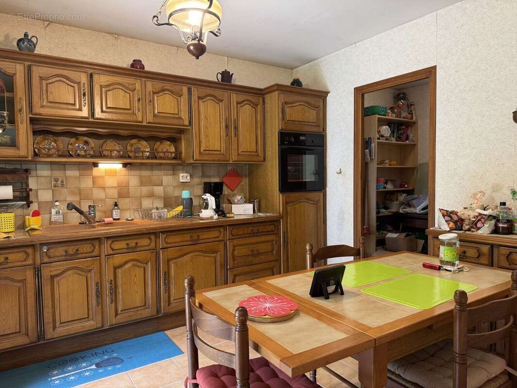 Maison indépendante au calme avec terrain boisé proche commerces - photo 9