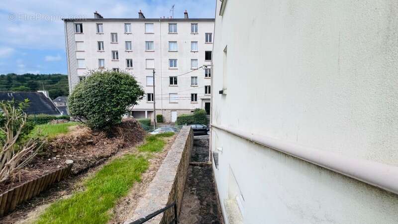 Département Finistère (29) – À vendre à Quimper : Maison T6 de 90 m² habitable avec terrain de 720 m² avec garage - photo 5