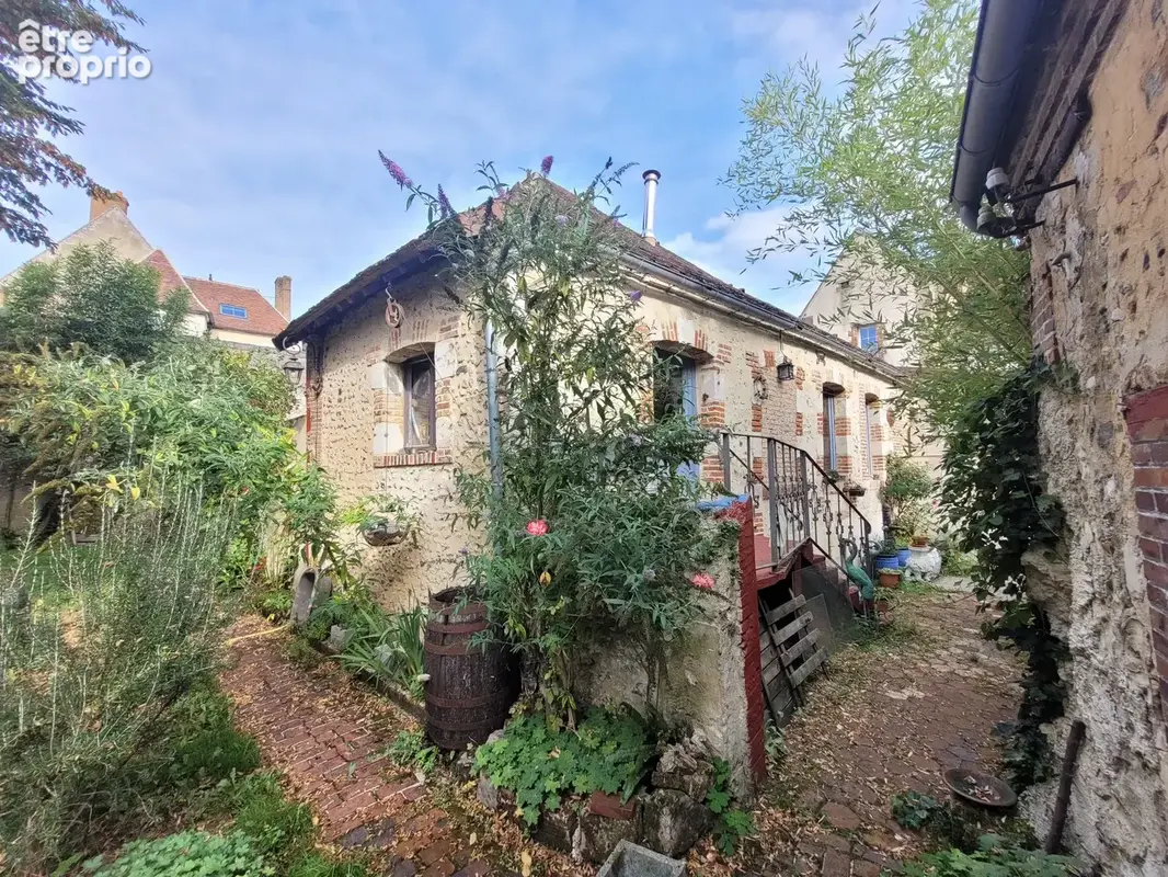 Photo Maison à Longny-Au-Perche au prix de 85 000€