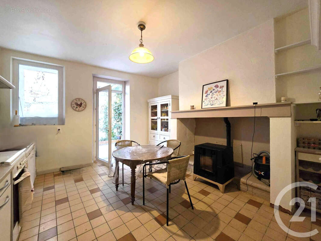 Maison à MONTESQUIEU-VOLVESTRE