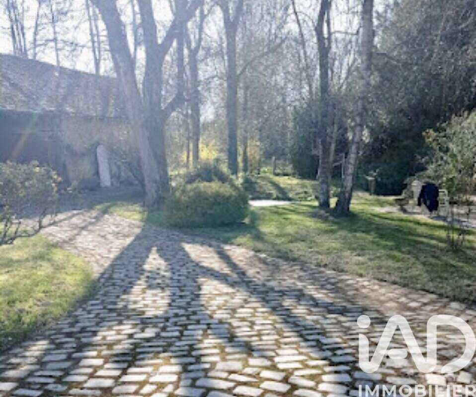 Photo 7 - Maison à SAVIGNY-SUR-CLAIRIS