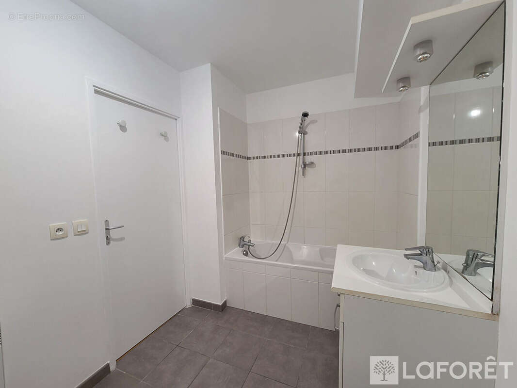 Appartement Gujan Mestras 3 pièce(s) 66 m2 - photo 7