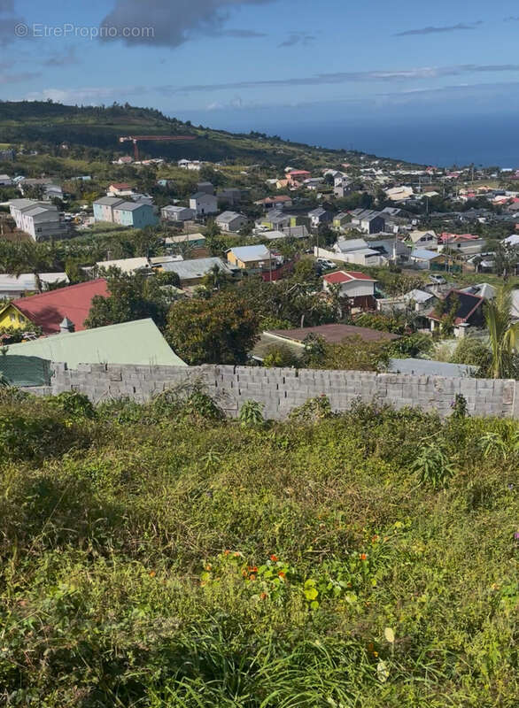 Terrain à LE PORT