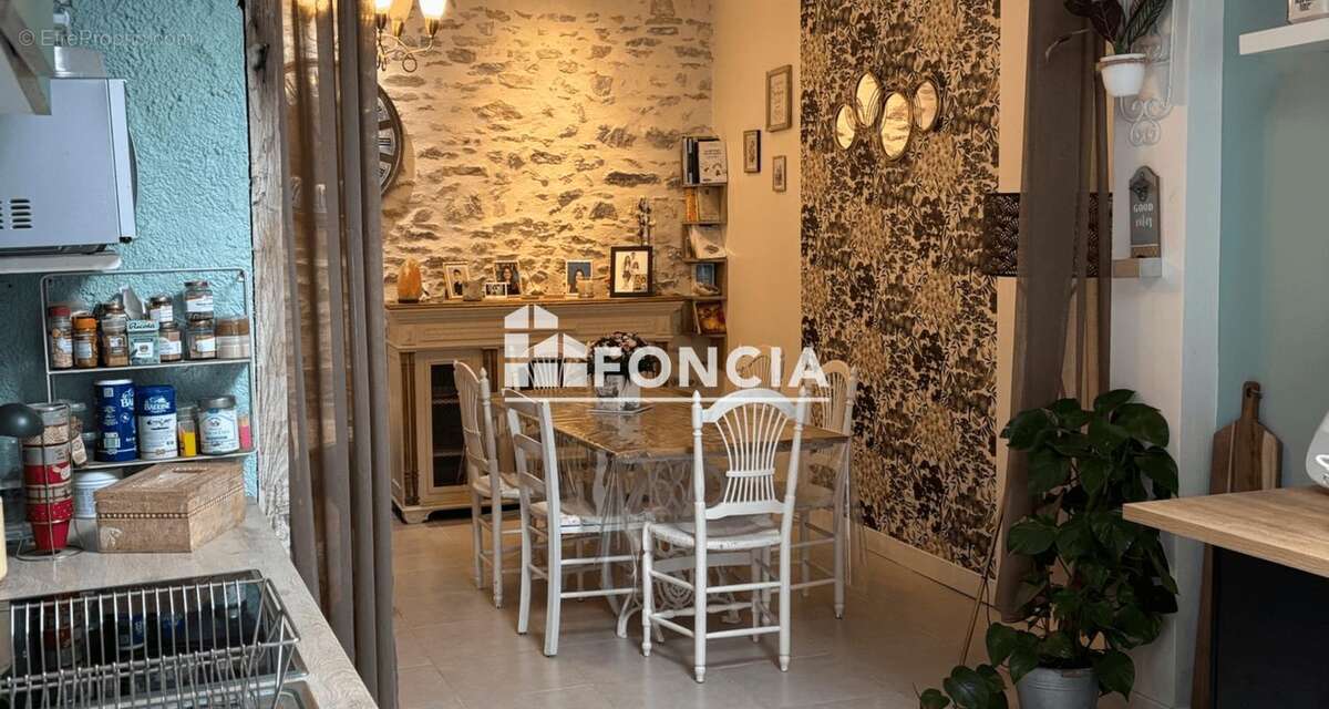 Maison à FRESNAY-SUR-SARTHE