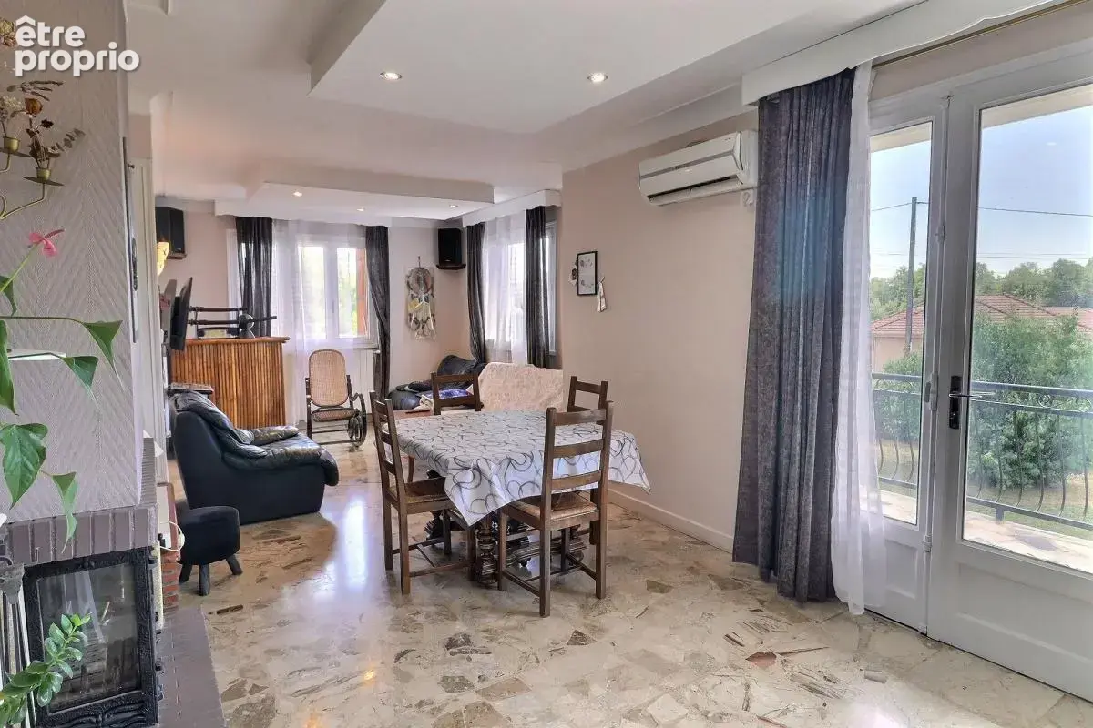 Tènement immobilier avec étang - photo 5