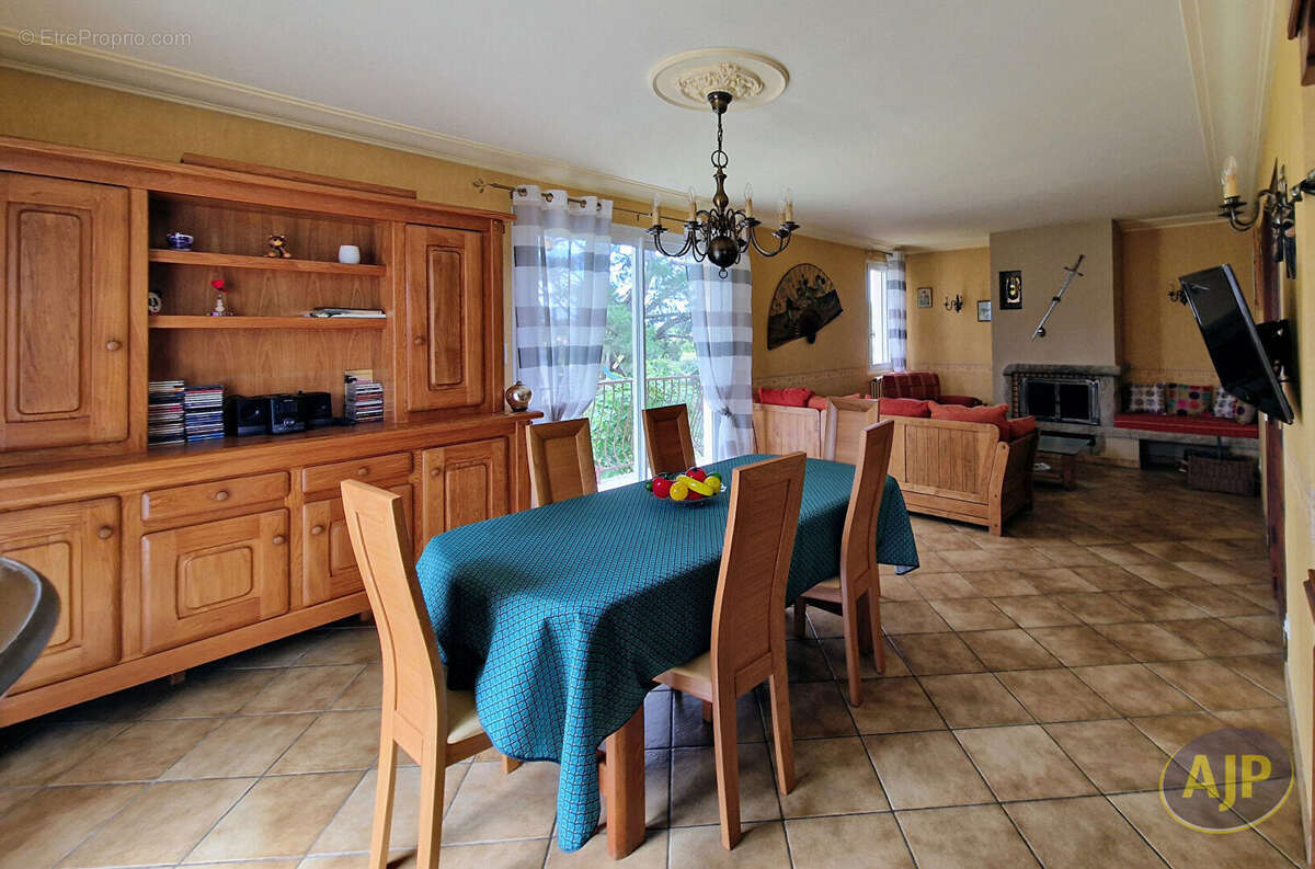 Maison à GORGES