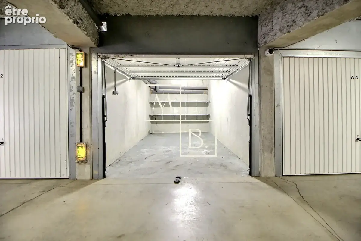À vendre, Montpellier secteur Croix d'Argent, garage box de 14,38 m2 en sous-sol. - photo 4