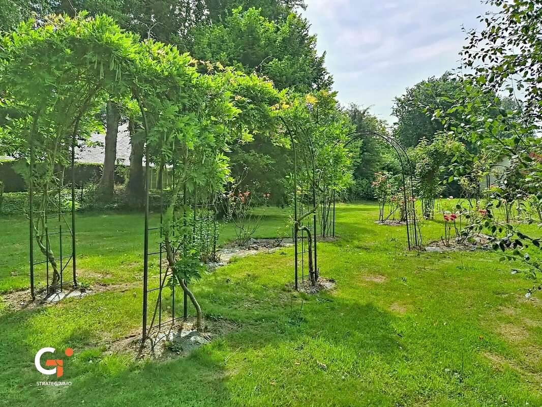 L’Histoire au pas de votre porte : Demeure de caractère de 157 m² dans son parc de 6 334 m² - photo 26