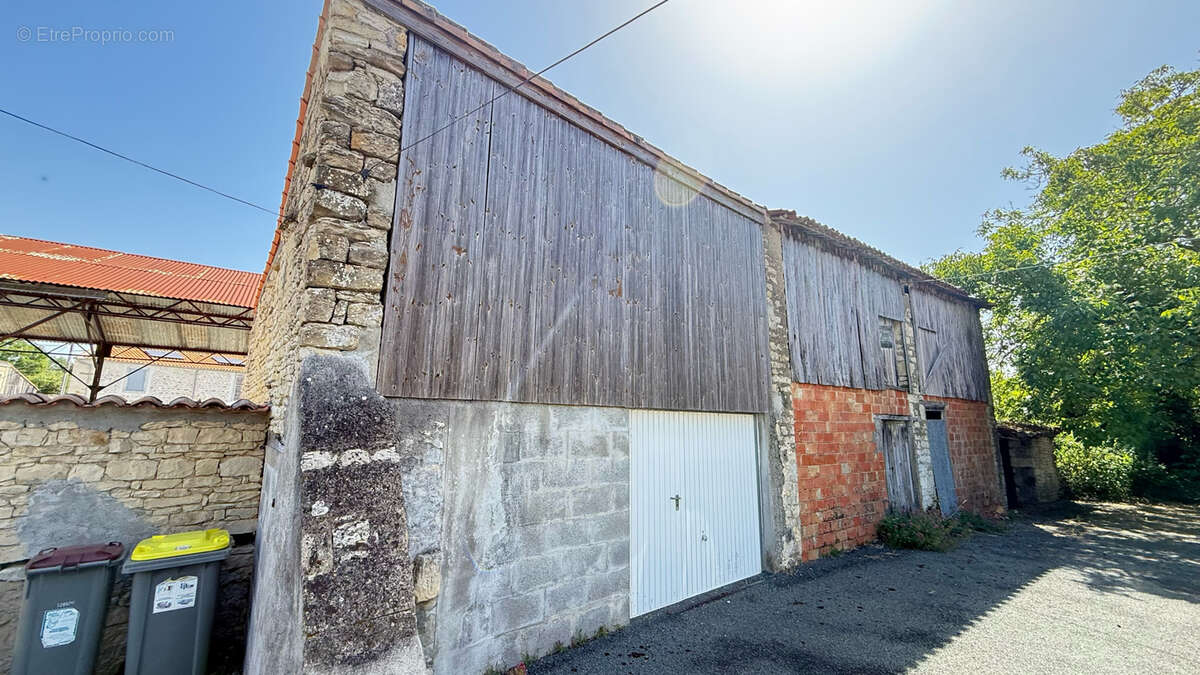 Maison a saint georges de rex - photo 4